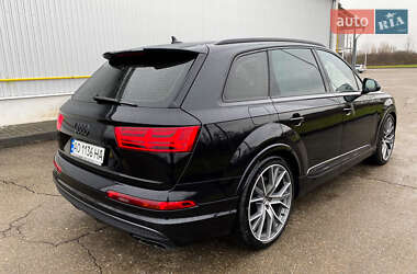 Позашляховик / Кросовер Audi SQ7 2017 в 