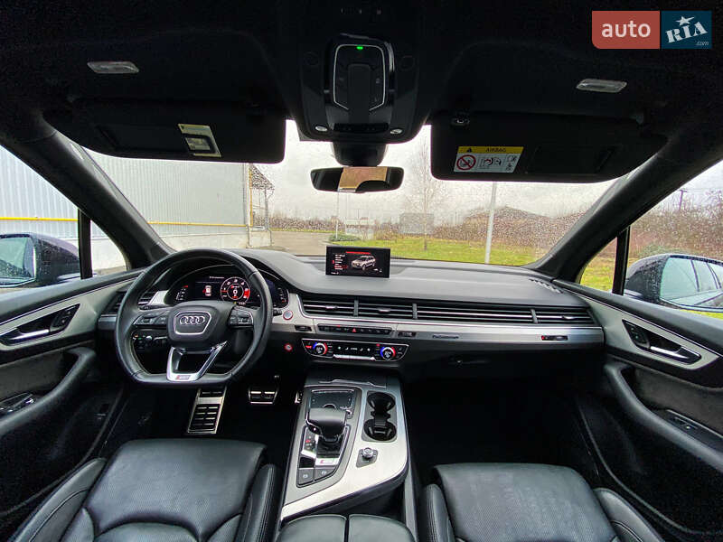 Позашляховик / Кросовер Audi SQ7 2017 в Виноградові