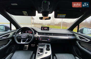 Позашляховик / Кросовер Audi SQ7 2017 в 
