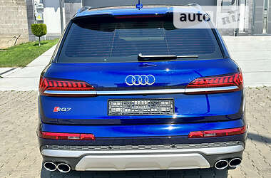 Внедорожник / Кроссовер Audi SQ7 2021 в 