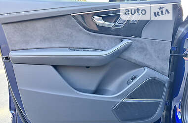 Внедорожник / Кроссовер Audi SQ7 2021 в 
