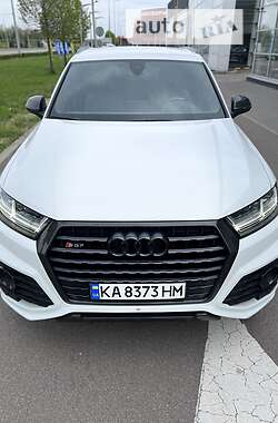 Внедорожник / Кроссовер Audi SQ7 2017 в 