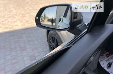 Внедорожник / Кроссовер Audi SQ7 2016 в 
