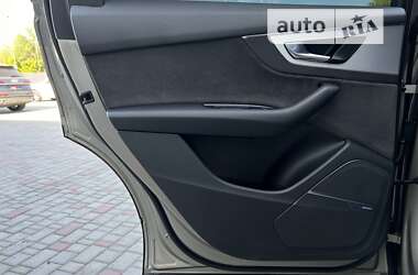 Внедорожник / Кроссовер Audi SQ7 2016 в 