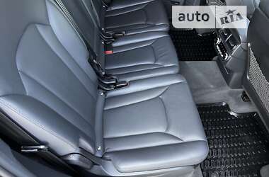 Внедорожник / Кроссовер Audi SQ7 2016 в 