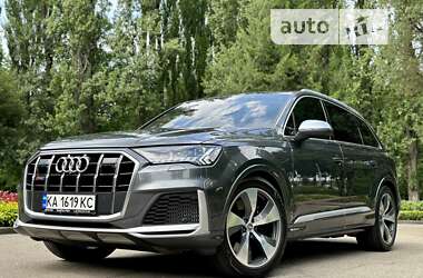 Внедорожник / Кроссовер Audi SQ7 2021 в 