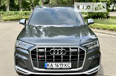 Внедорожник / Кроссовер Audi SQ7 2021 в 