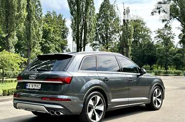 Внедорожник / Кроссовер Audi SQ7 2021 в 