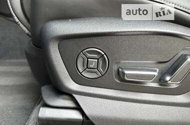 Внедорожник / Кроссовер Audi SQ7 2021 в 
