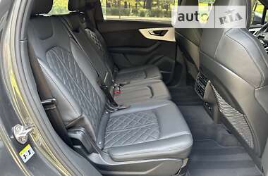 Внедорожник / Кроссовер Audi SQ7 2021 в 