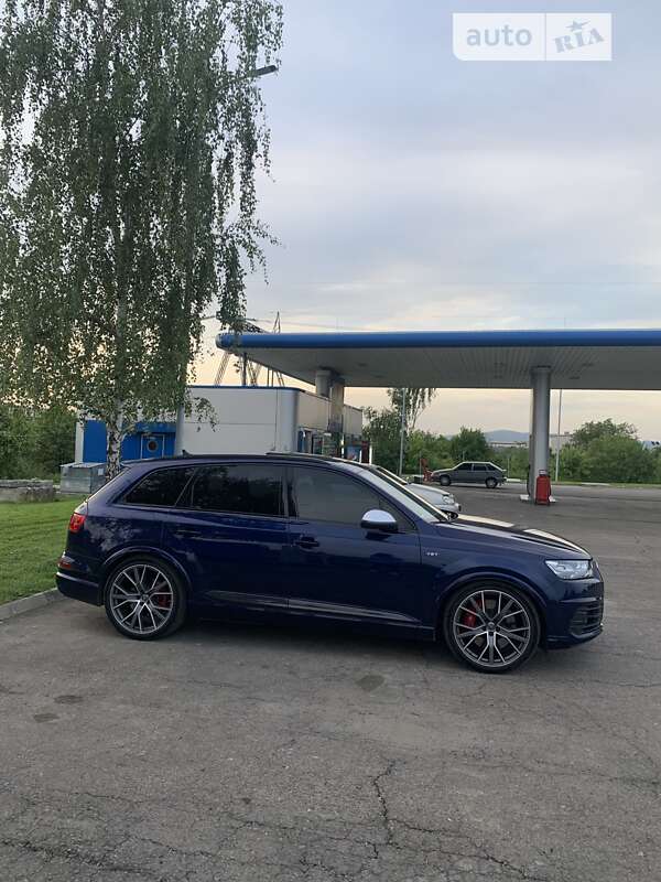 Внедорожник / Кроссовер Audi SQ7 2019 в Ужгороде