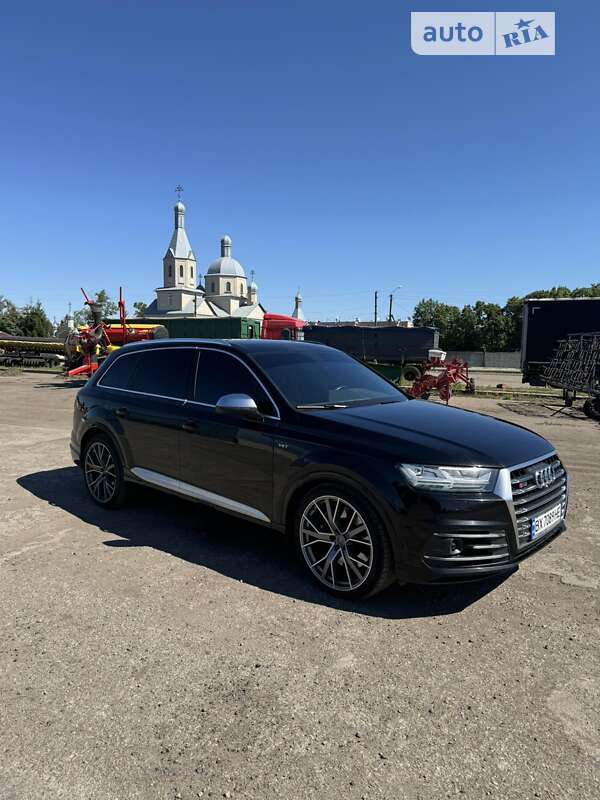 Внедорожник / Кроссовер Audi SQ7 2017 в Полтаве