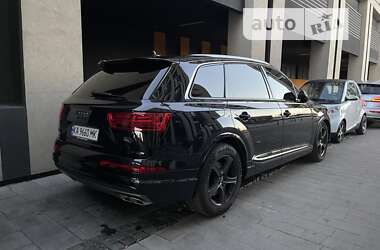 Внедорожник / Кроссовер Audi SQ7 2016 в Киеве