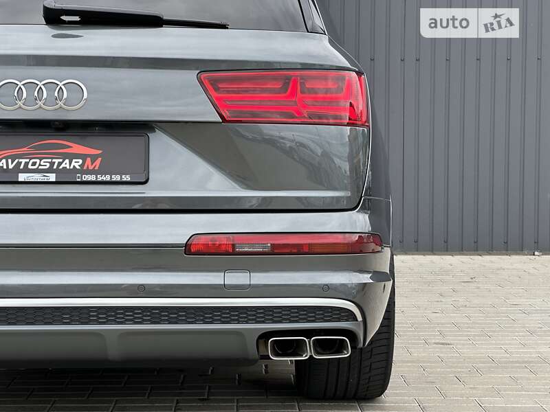 Позашляховик / Кросовер Audi SQ7 2017 в Мукачевому