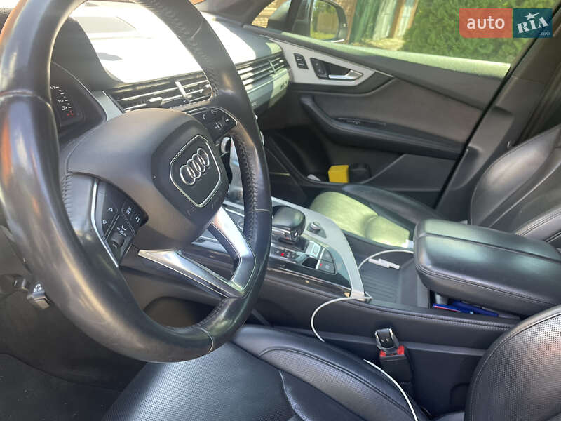 Позашляховик / Кросовер Audi SQ7 2017 в Харкові