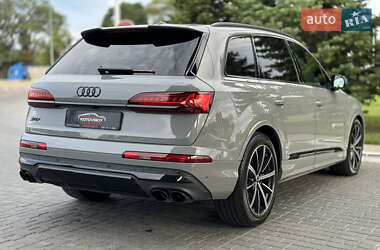 Внедорожник / Кроссовер Audi SQ7 2022 в 