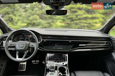 Внедорожник / Кроссовер Audi SQ7 2022 в 