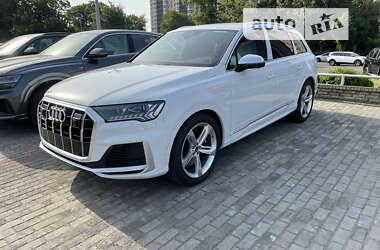 Внедорожник / Кроссовер Audi SQ7 2021 в Киеве