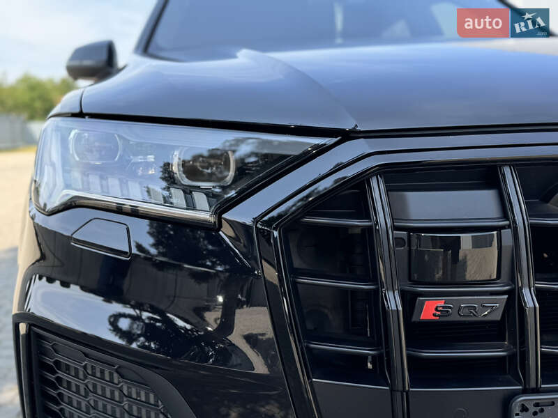 Внедорожник / Кроссовер Audi SQ7 2021 в Мукачево