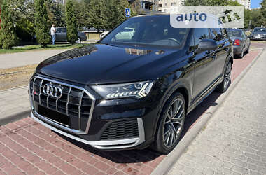 Внедорожник / Кроссовер Audi SQ7 2020 в 