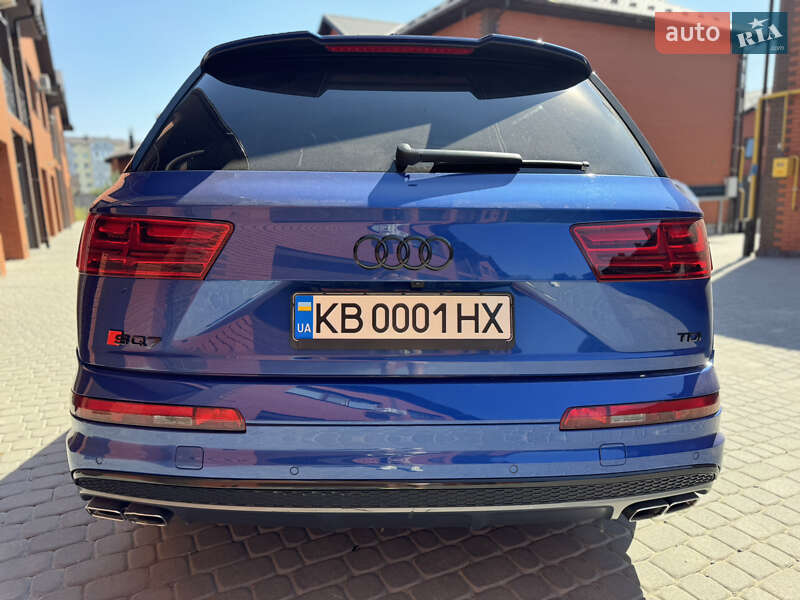 Внедорожник / Кроссовер Audi SQ7 2017 в Виннице
