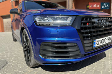 Внедорожник / Кроссовер Audi SQ7 2017 в 