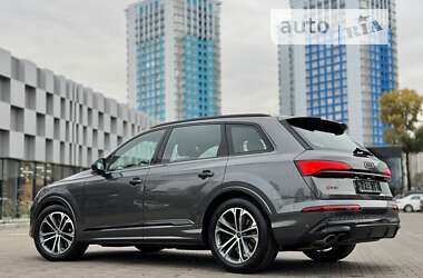 Позашляховик / Кросовер Audi SQ7 2024 в Києві