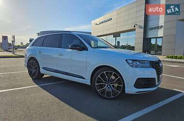 Внедорожник / Кроссовер Audi SQ7 2017 в 