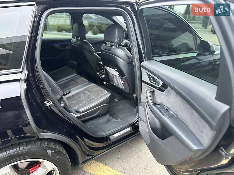 Внедорожник / Кроссовер Audi SQ7 2017 в Полтаве фото 41 Внедорожник / Кроссовер Audi SQ7 2017 в Полтаве