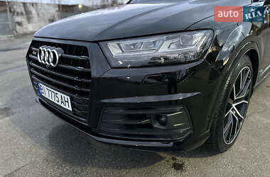 Внедорожник / Кроссовер Audi SQ7 2017 в 