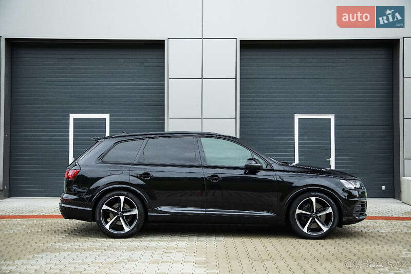 Внедорожник / Кроссовер Audi SQ7 2018 в Ужгороде