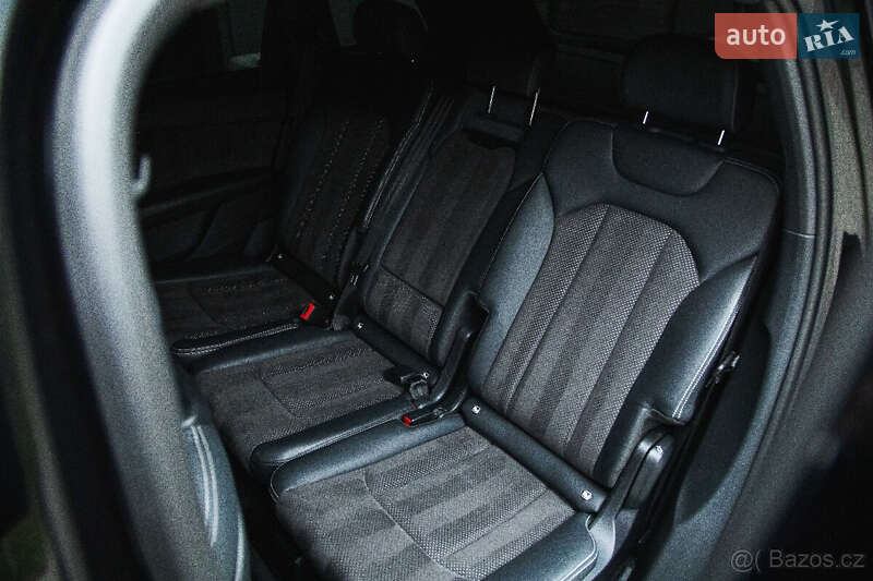 Внедорожник / Кроссовер Audi SQ7 2018 в Ужгороде