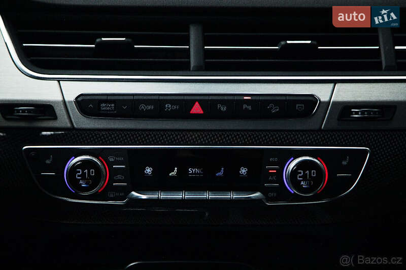 Внедорожник / Кроссовер Audi SQ7 2018 в Ужгороде