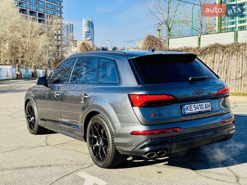 Внедорожник / Кроссовер Audi SQ7 2024 в Днепре