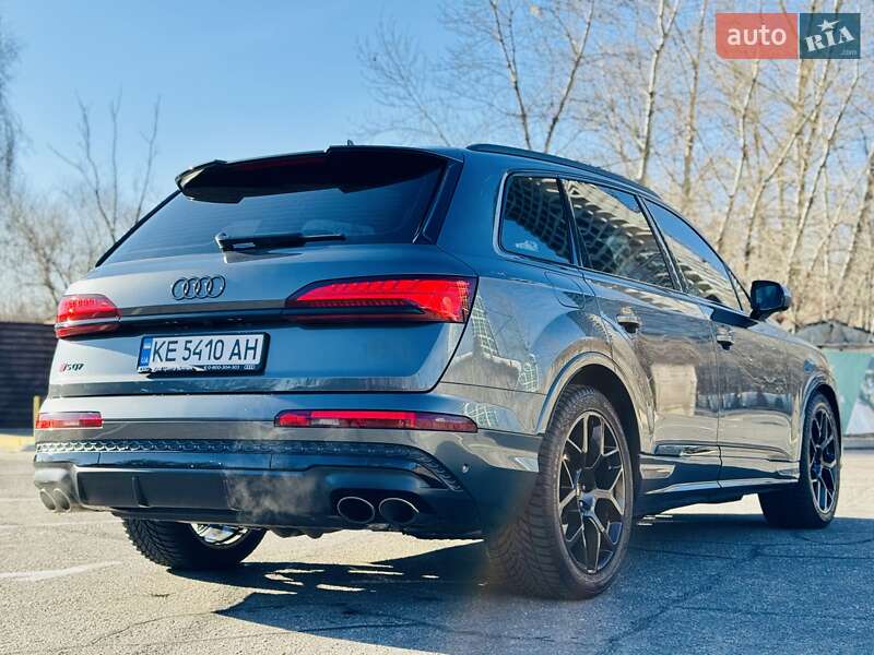 Внедорожник / Кроссовер Audi SQ7 2024 в Днепре