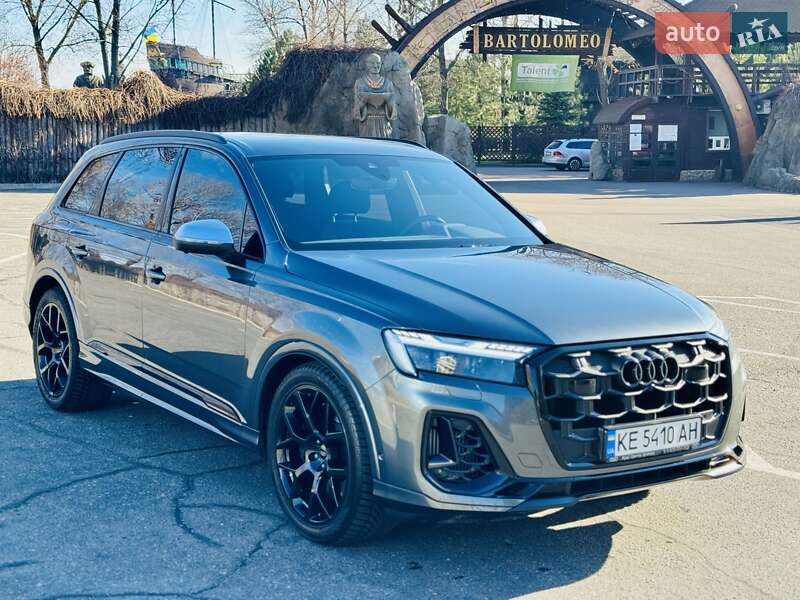 Внедорожник / Кроссовер Audi SQ7 2024 в Днепре