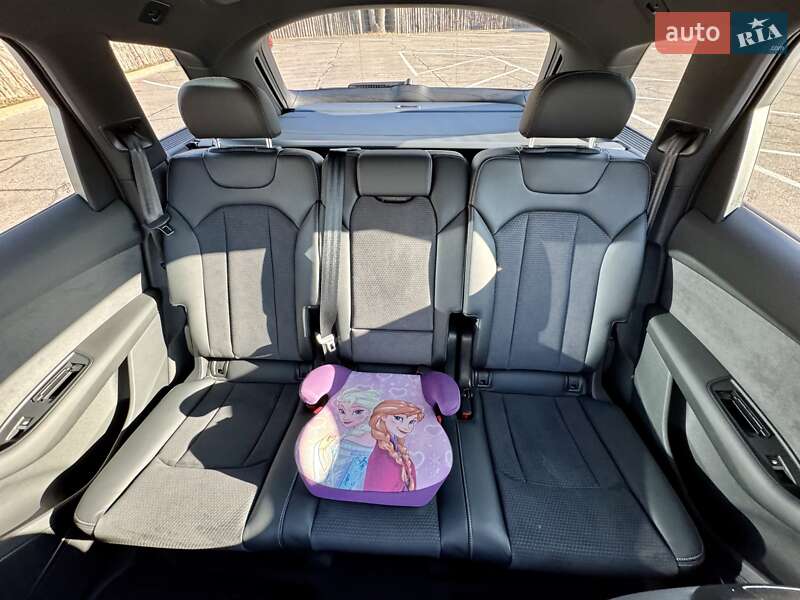 Внедорожник / Кроссовер Audi SQ7 2024 в Днепре