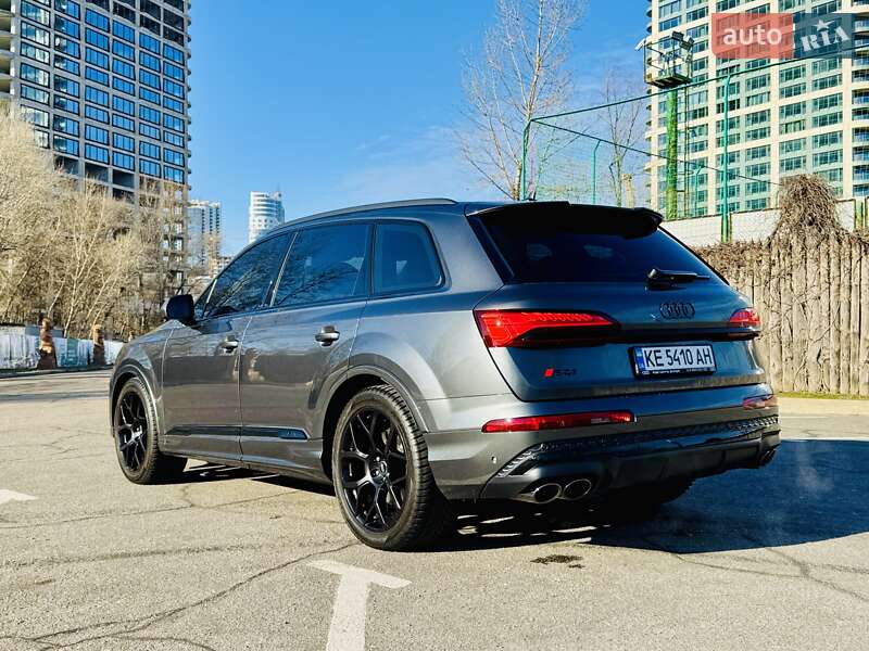 Внедорожник / Кроссовер Audi SQ7 2024 в Днепре