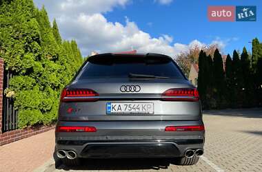 Внедорожник / Кроссовер Audi SQ7 2021 в 