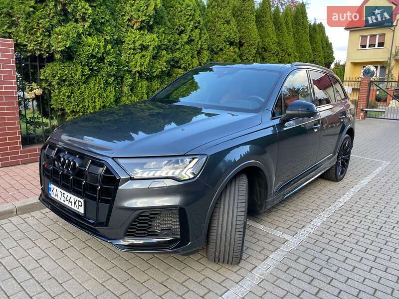 Внедорожник / Кроссовер Audi SQ7 2021 в Киеве