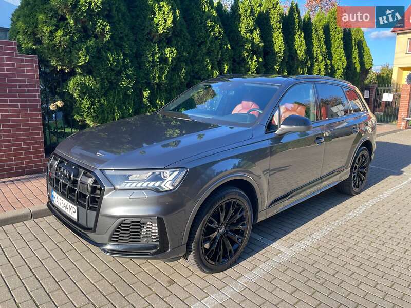 Внедорожник / Кроссовер Audi SQ7 2021 в Киеве
