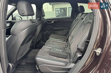 Внедорожник / Кроссовер Audi SQ7 2021 в 