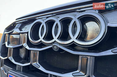 Внедорожник / Кроссовер Audi SQ7 2020 в 