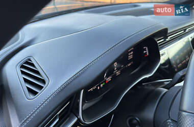 Внедорожник / Кроссовер Audi SQ7 2020 в 