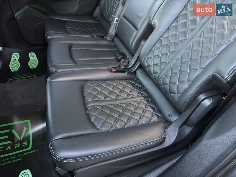 Позашляховик / Кросовер Audi SQ7 2020 в Івано-Франківську