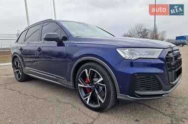 Внедорожник / Кроссовер Audi SQ7 2021 в 