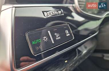 Внедорожник / Кроссовер Audi SQ7 2021 в 