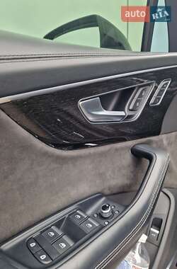 Внедорожник / Кроссовер Audi SQ7 2021 в 