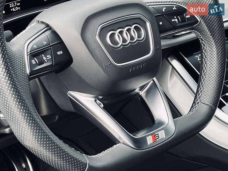 Позашляховик / Кросовер Audi SQ7 2020 в Луцьку