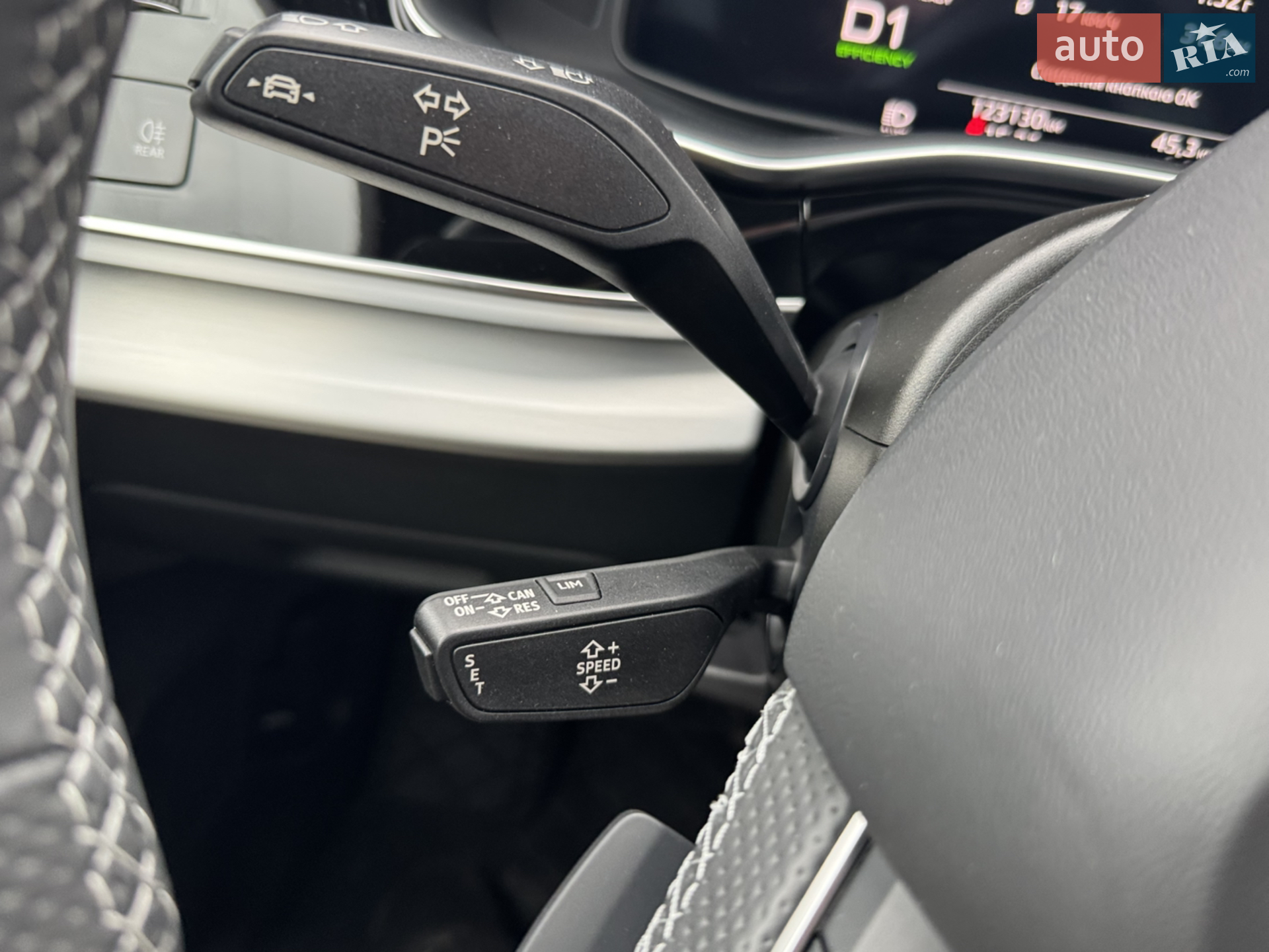 2020 Audi SQ7 - мініатюра 32